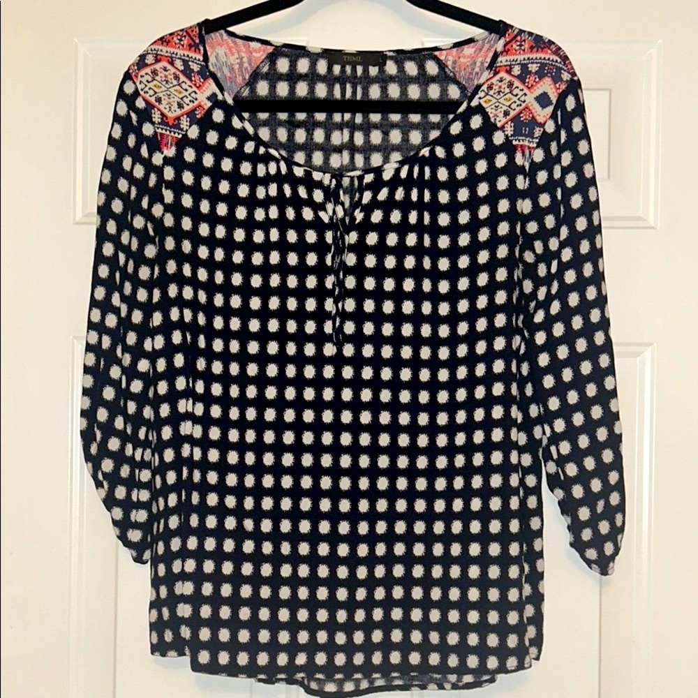 THML Polka Dot Top Coral Design Women's L Navy/White Maximalist Roll Tab Sleeve